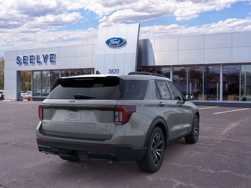 New 2026 Carbonized Gray Metallic Ford ST-Line image 8
