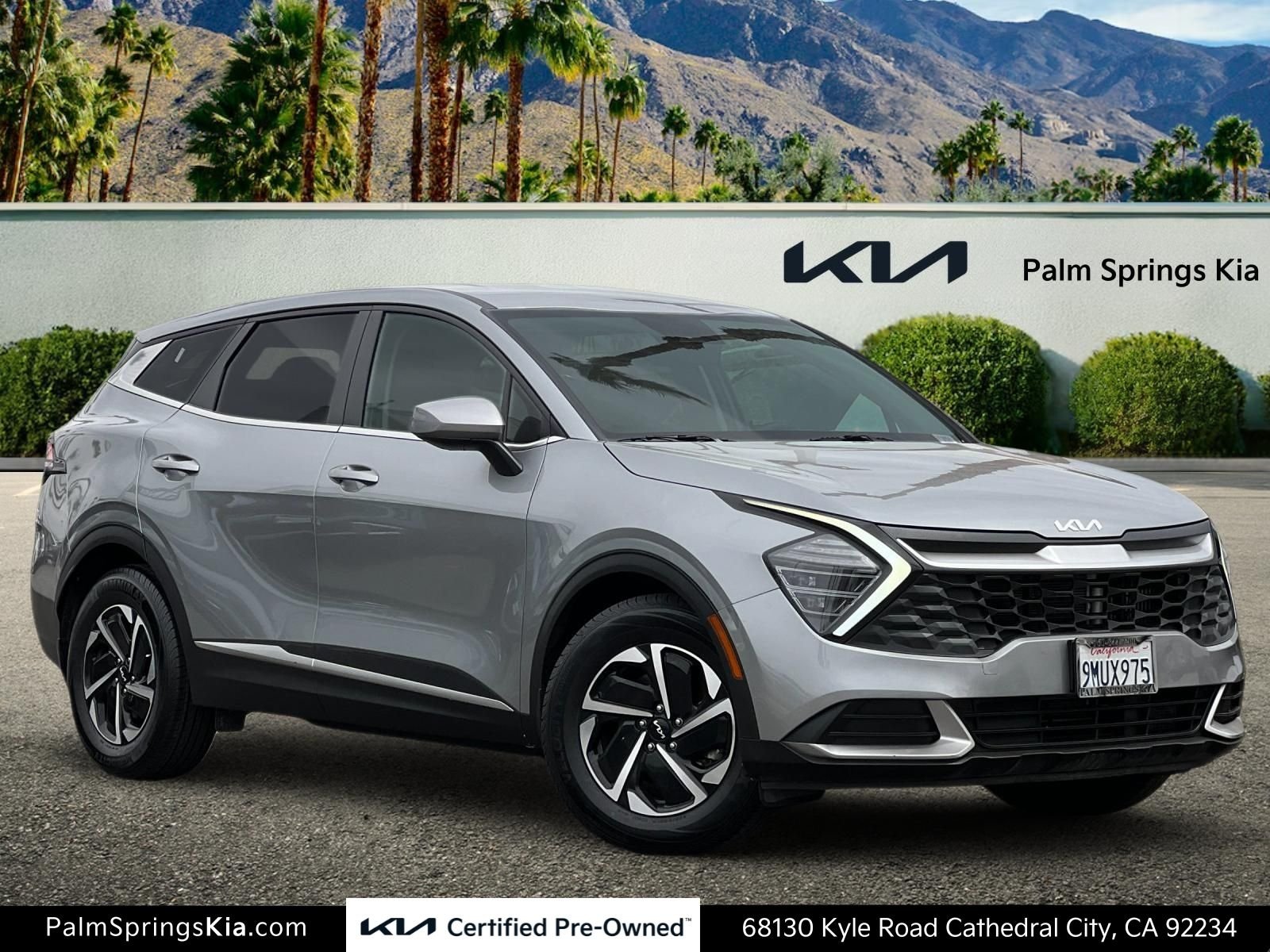 Certified Used 2024 Gray Kia LX image 1