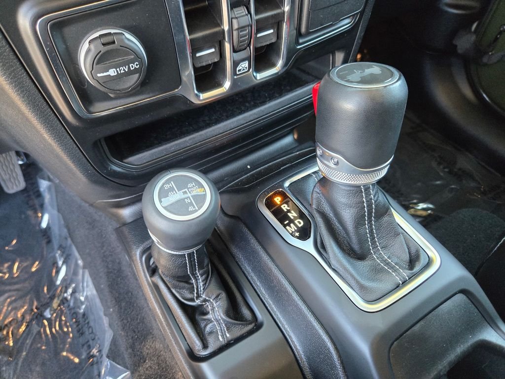 Used 2022 Green Jeep Unlimited Sahara 4xe image 15