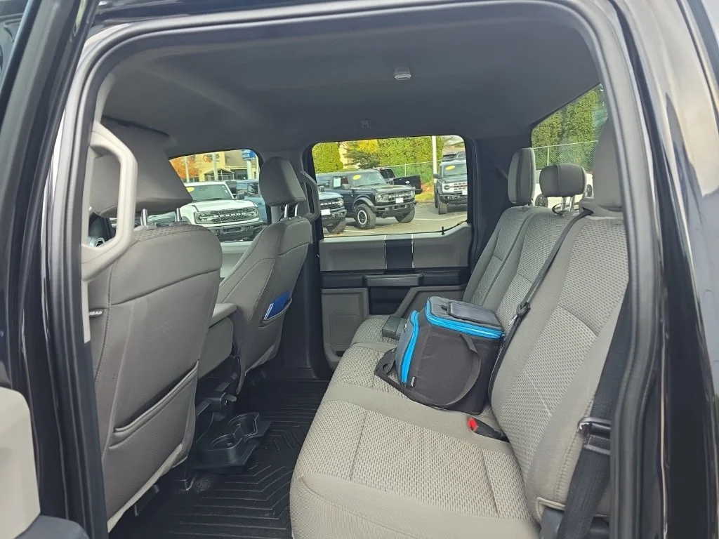 Used 2022 Black Metallic Ford XLT image 13