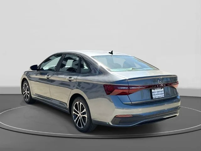 2027 Volkswagen Jetta photo 3