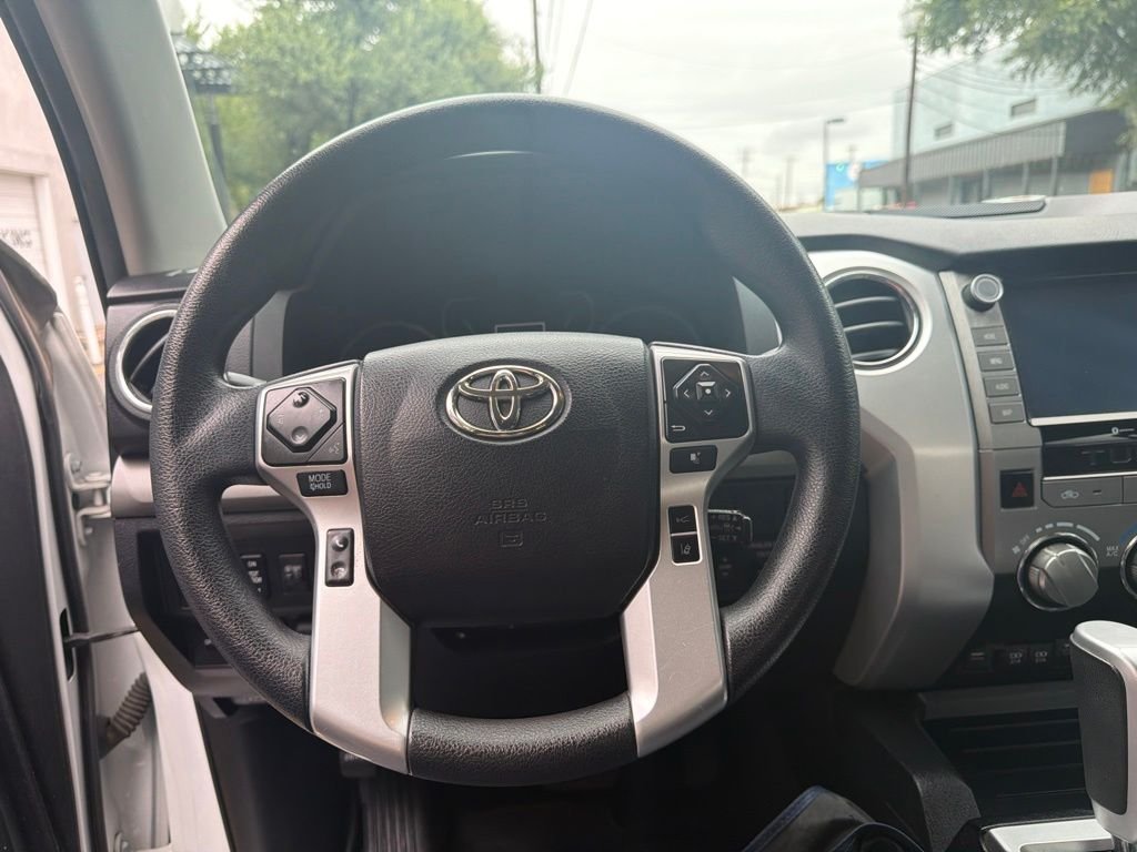 Used 2021 White Toyota SR5 image 16