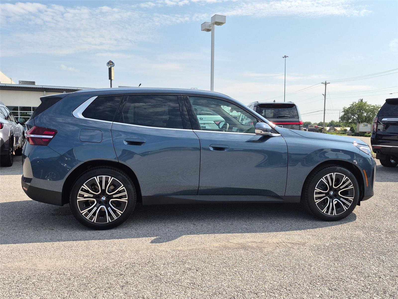 New 2026 Arctic Race Blue metallic BMW 30 xDrive image 6