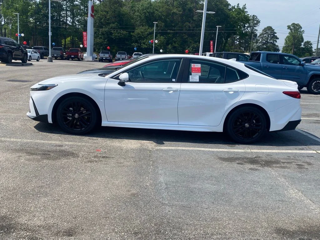 New 2026  Toyota SE image 4