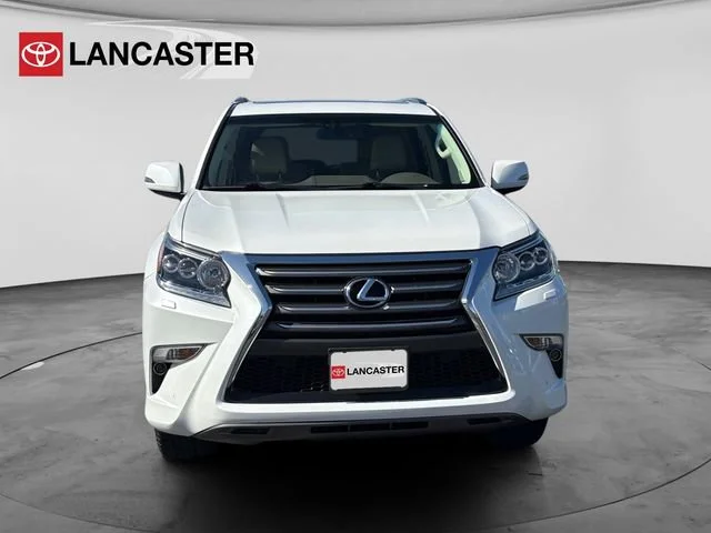Used 2018 White Lexus GX 460 image 2