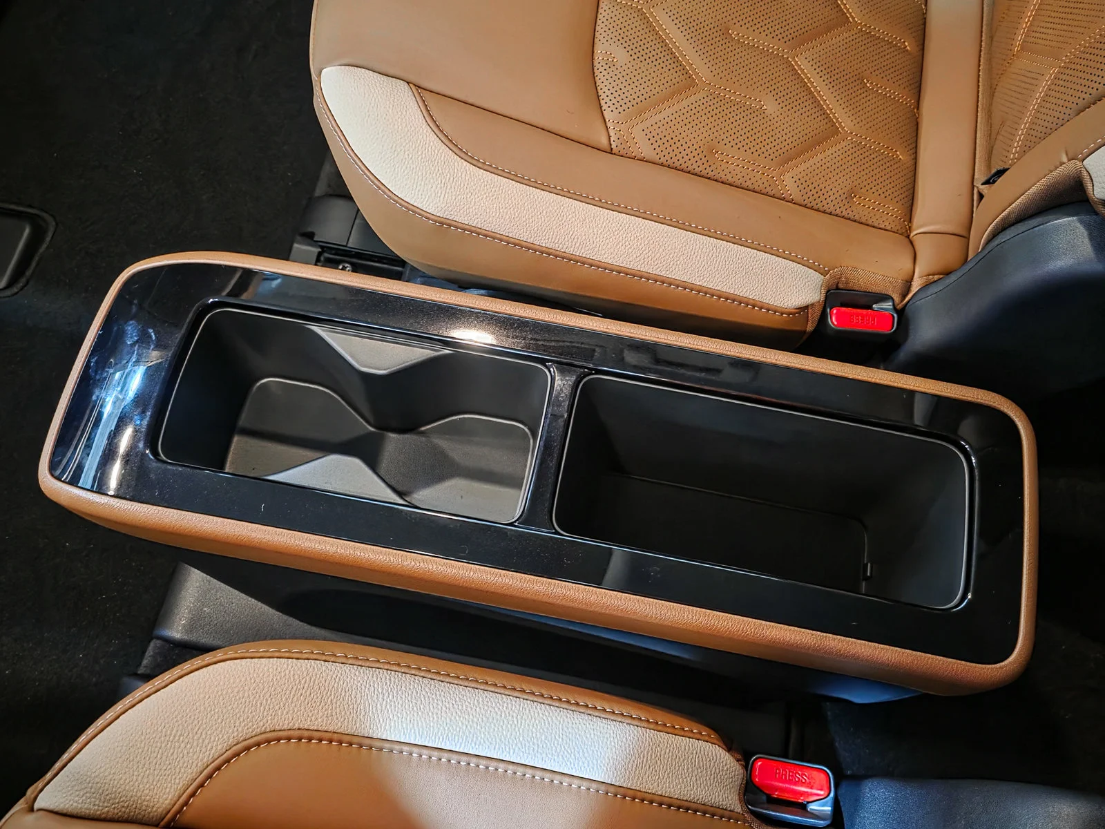 New 2026 Boulder Gray Pearl Nissan Platinum image 23