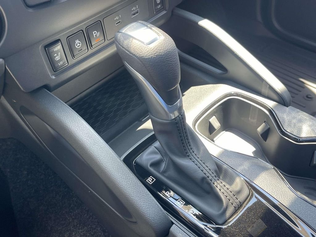 New 2026 Boulder Gray Pearl Nissan Crew Cab SV image 30