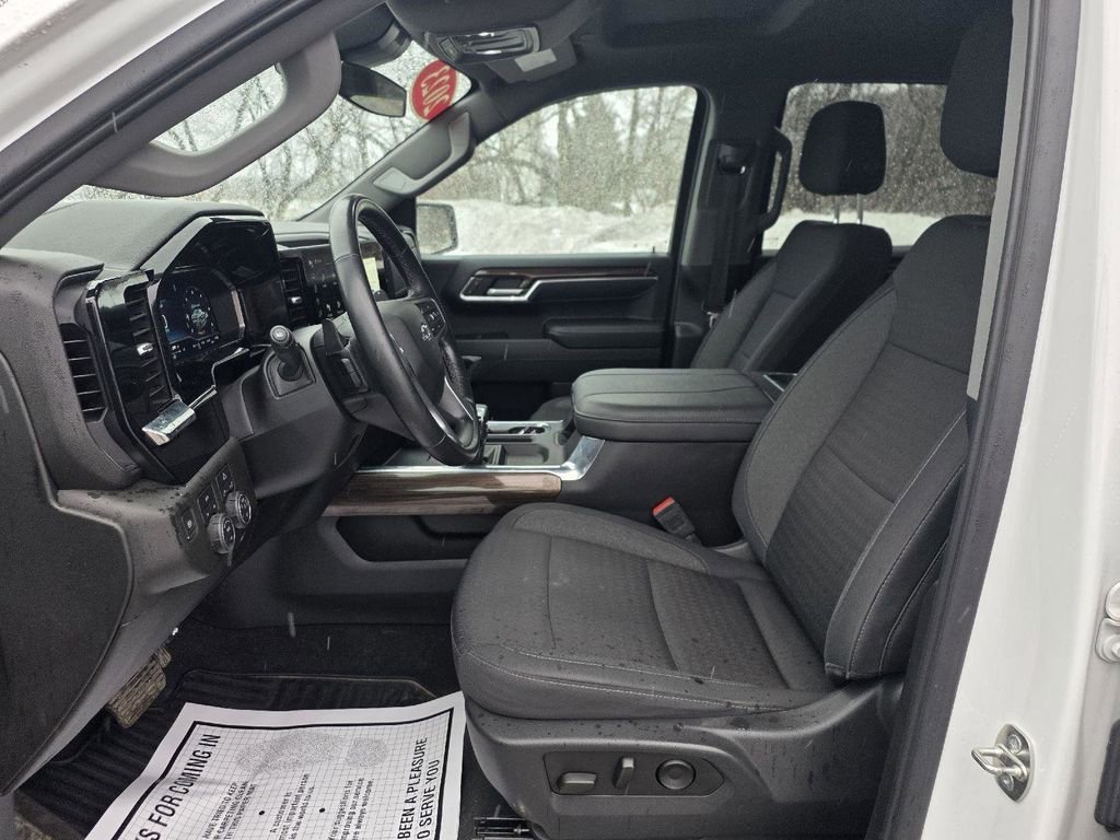Used 2023 Summit White Chevrolet RST image 23