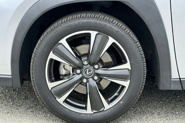 Used 2023 Silver Lexus 250h Base image 33