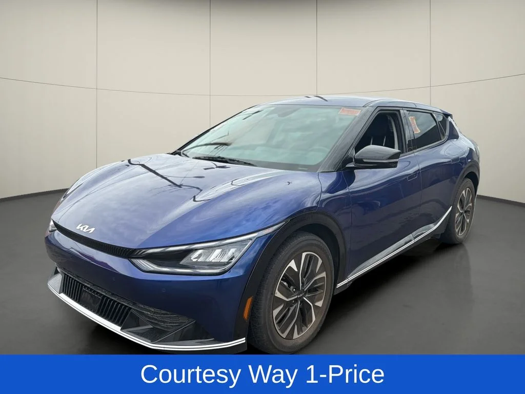 Used 2023 Blue Kia Wind image 4