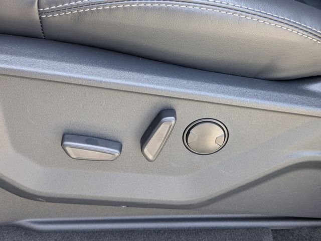 New 2026 Agate Black Metallic Ford MAX Platinum® image 20