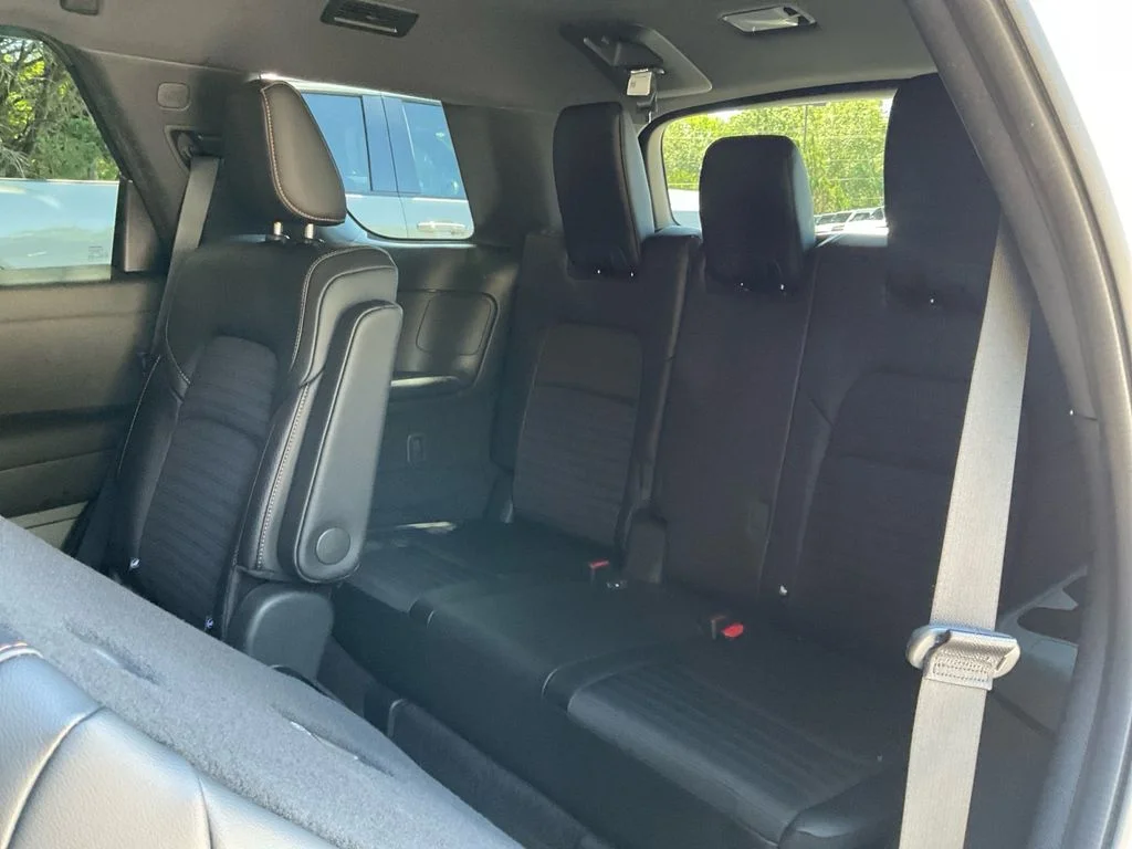 Used 2025 White Nissan Rock Creek image 30