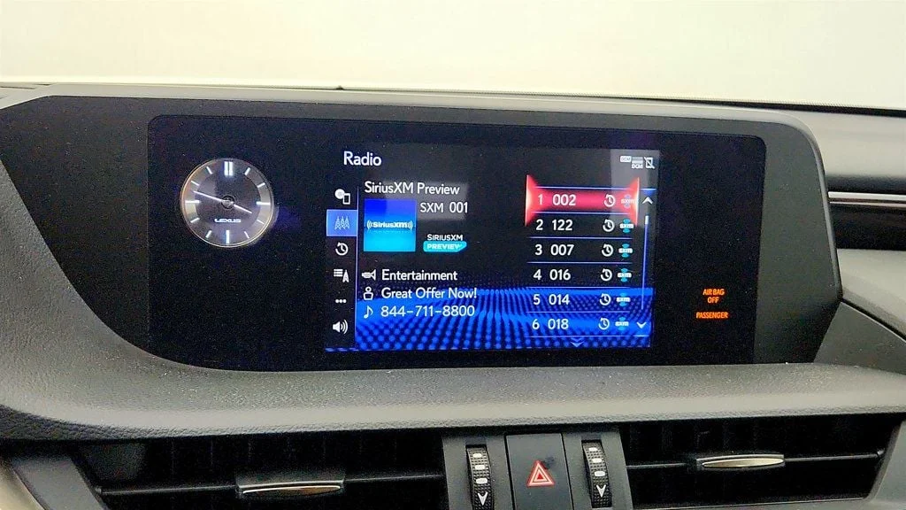 Used 2021 Eminent White Pearl Lexus ES 250 AWD w/ Premium Pkg & Blind Spot Monitor image 18