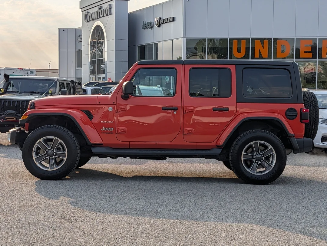 Used 2020 punk n metallic Jeep Sahara - - 4x4 - Leather Seats - Freedom Top - Remote Start & More! image 5
