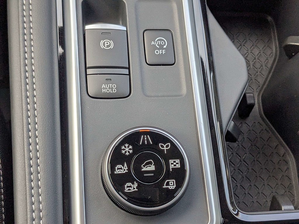 New 2026 Boulder Gray Pearl Nissan Platinum image 24