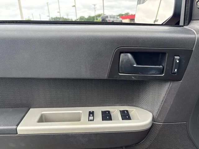 Used 2012 Red Ford XLT image 11