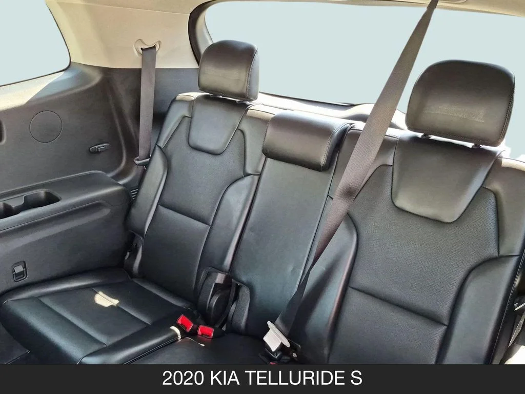 Used 2020 Green Kia S image 26