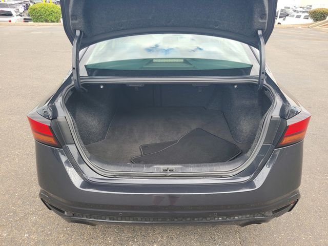 Used 2019 Blue Nissan 2.5 SV image 11