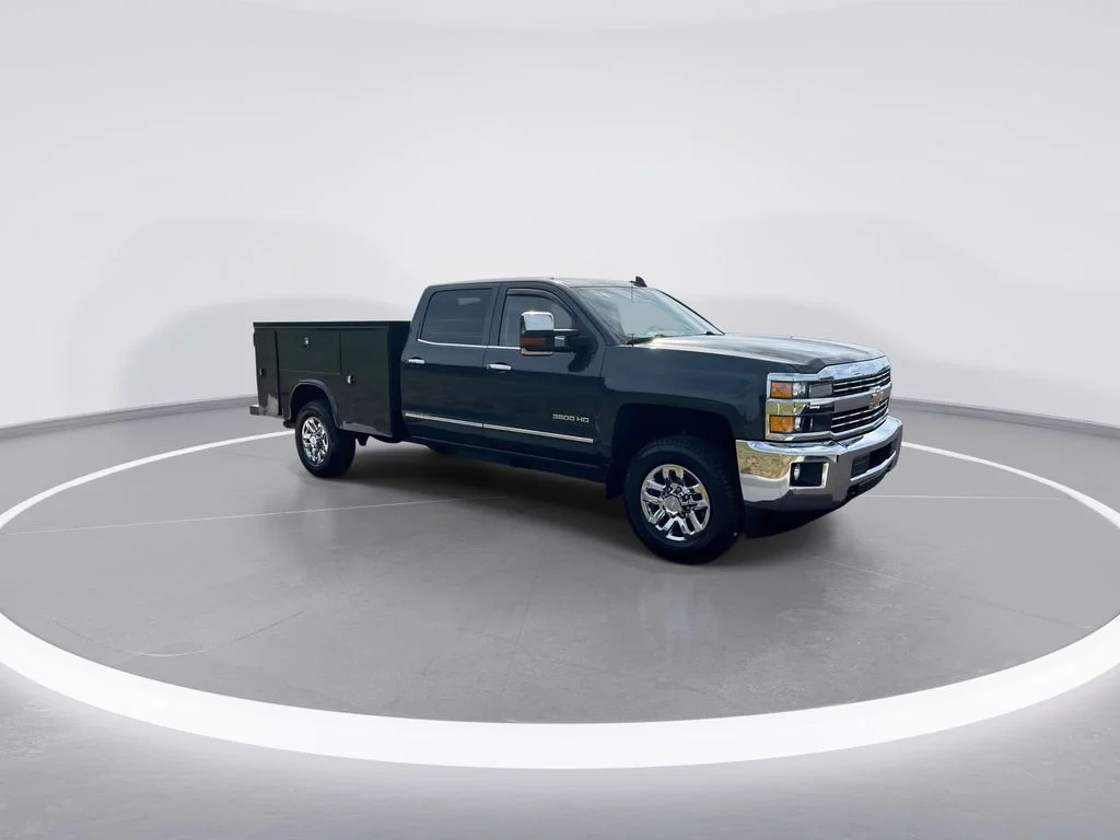 Used 2017 Gray Chevrolet LTZ image 2