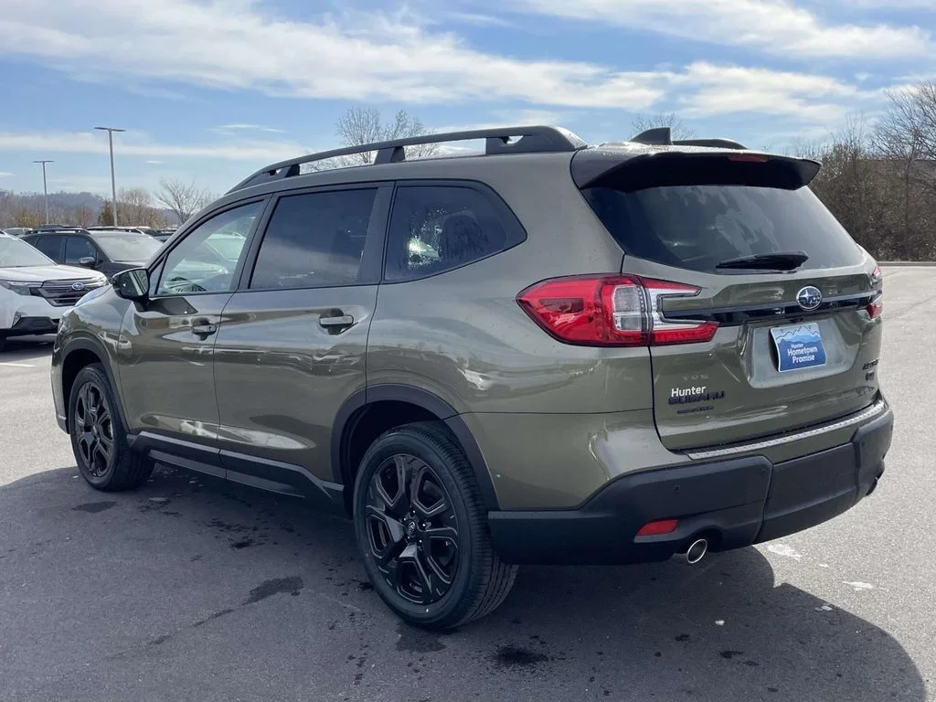 Used 2026 Autumn Green Metallic Subaru Onyx Edition Touring image 26