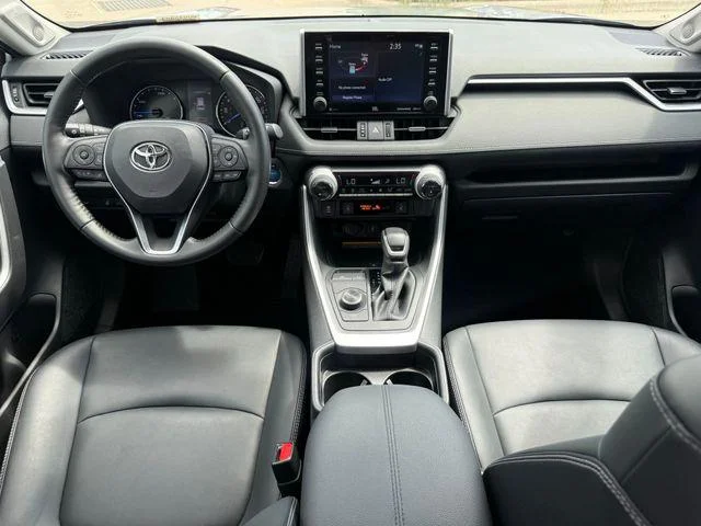 Certified Used 2021 SILVER SKY METALLIC Toyota Hybrid XLE Premium image 26