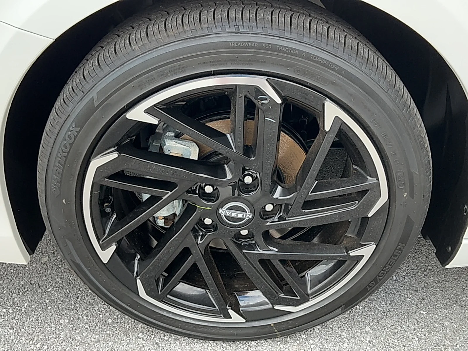 New 2026 Aspen White Tricoat Nissan SR image 5