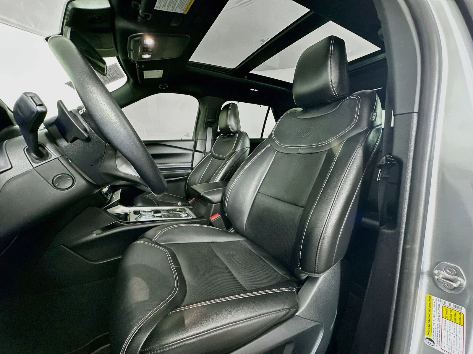 Used 2022 Silver Metallic Ford ST image 23