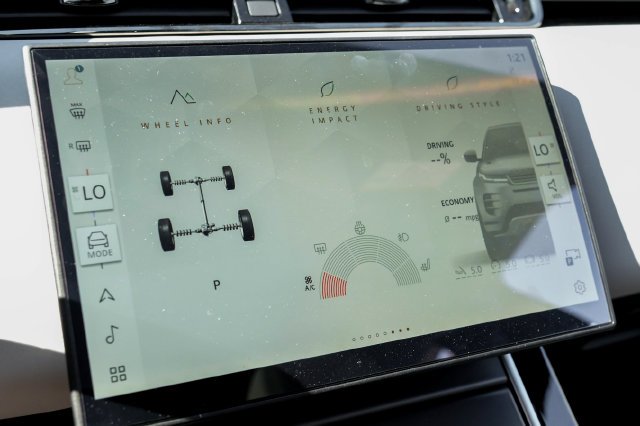 Used 2026 Gray Land Rover S image 37