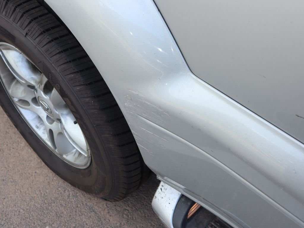 Used 2006 Titanium Metallic Lexus 470 image 26