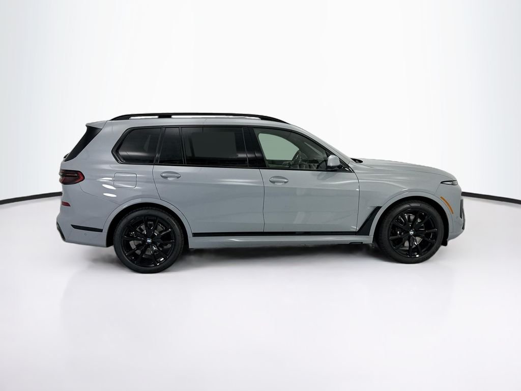 Used 2027 Gray Metallic BMW xDrive40i image 4