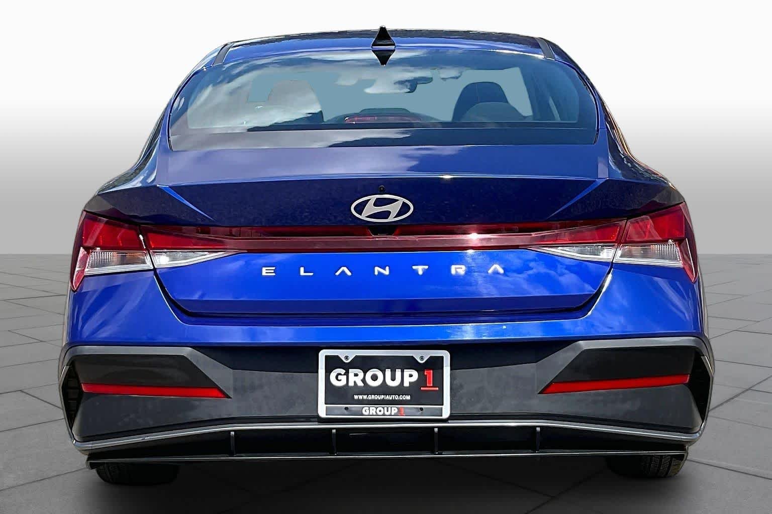 Used 2024 Intense Blue Hyundai SEL image 5