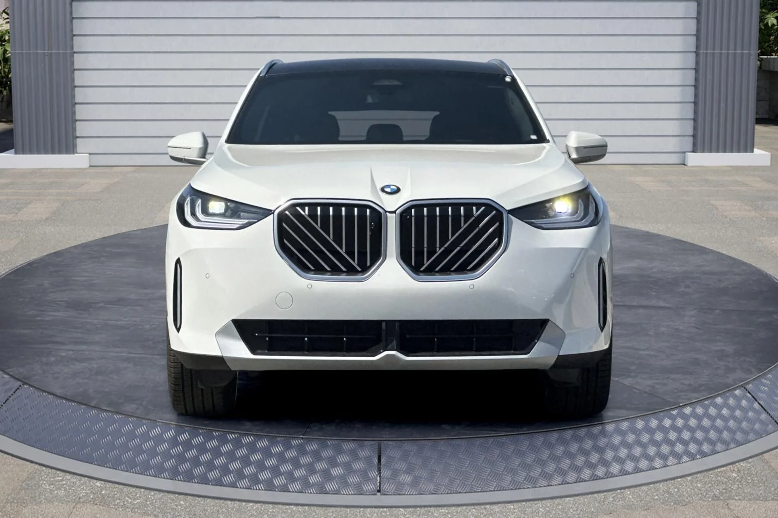 New 2026 Alpine White BMW 30 xDrive image 2