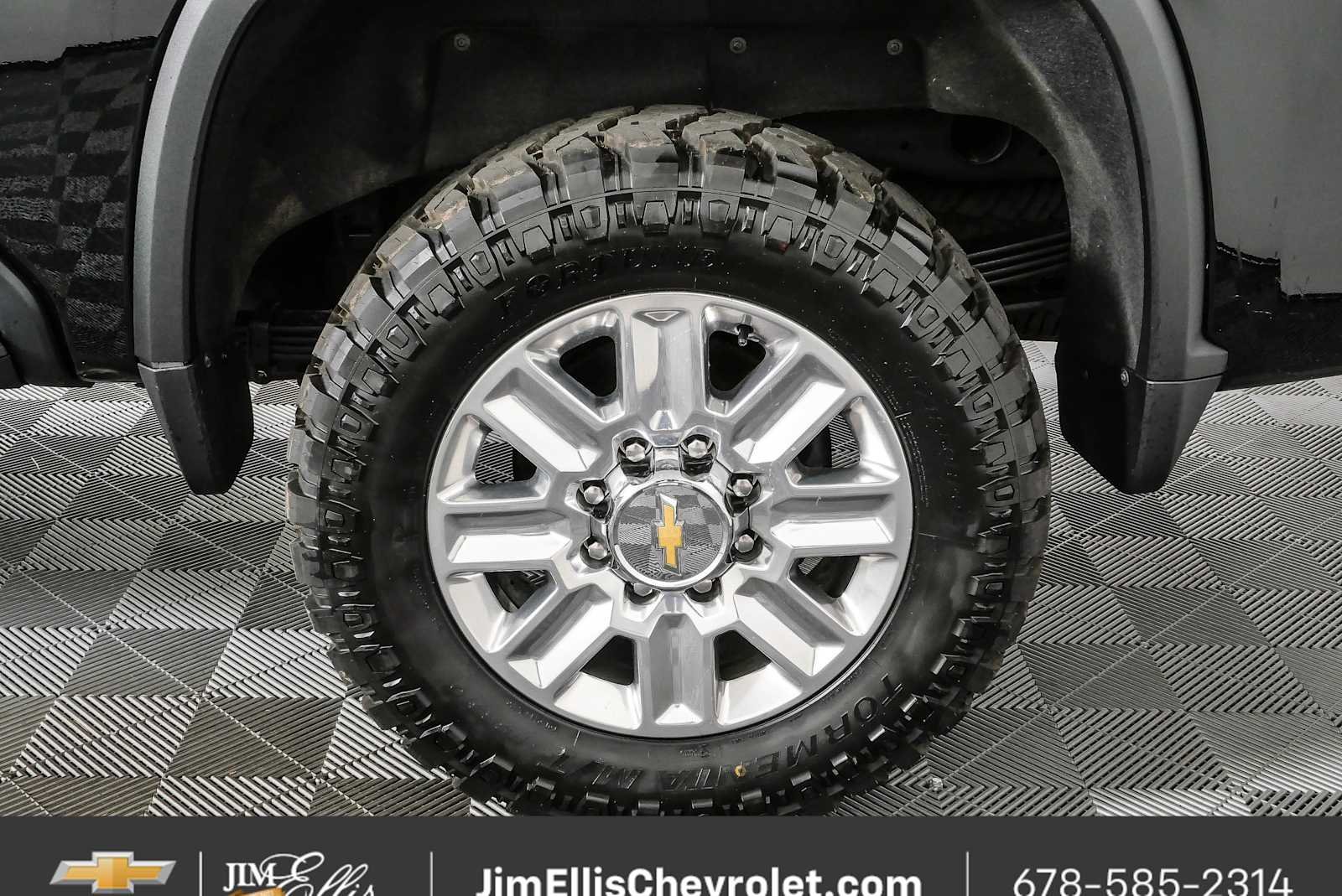 Used 2025 Black Chevrolet High Country image 35