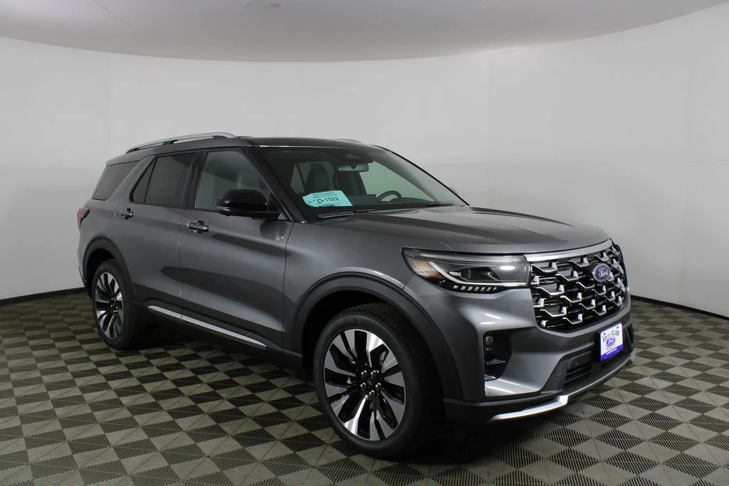 2026 Ford Explorer Platinum 4WD's photo