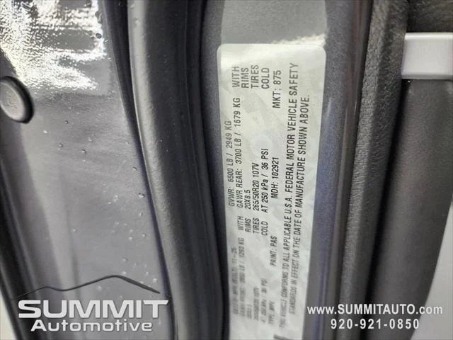 New 2025 Baltic Gray Metallic Clear-Coat Exterior Paint Jeep Limited image 77