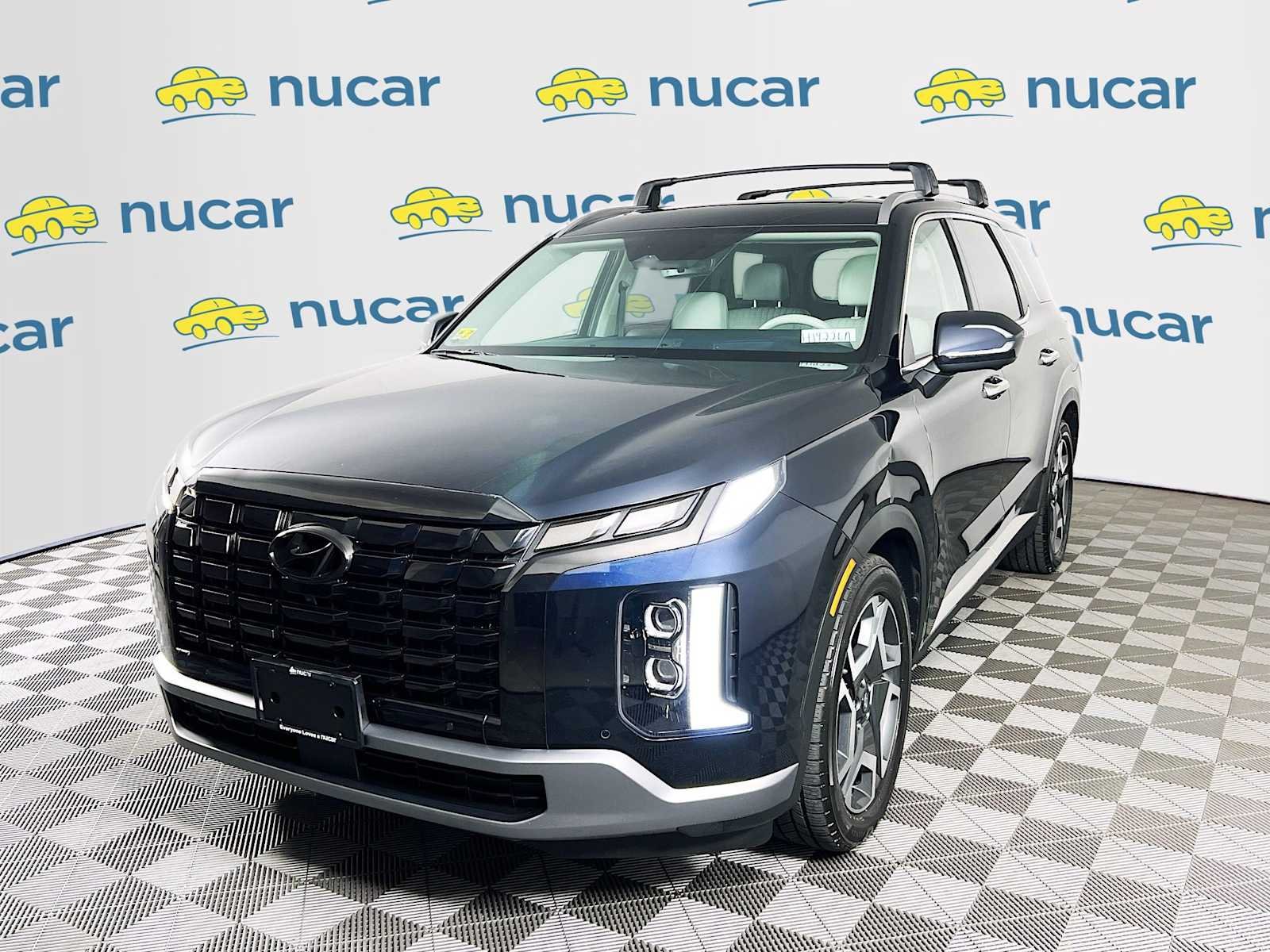Used 2023 Moonlight Cloud Hyundai Limited image 3
