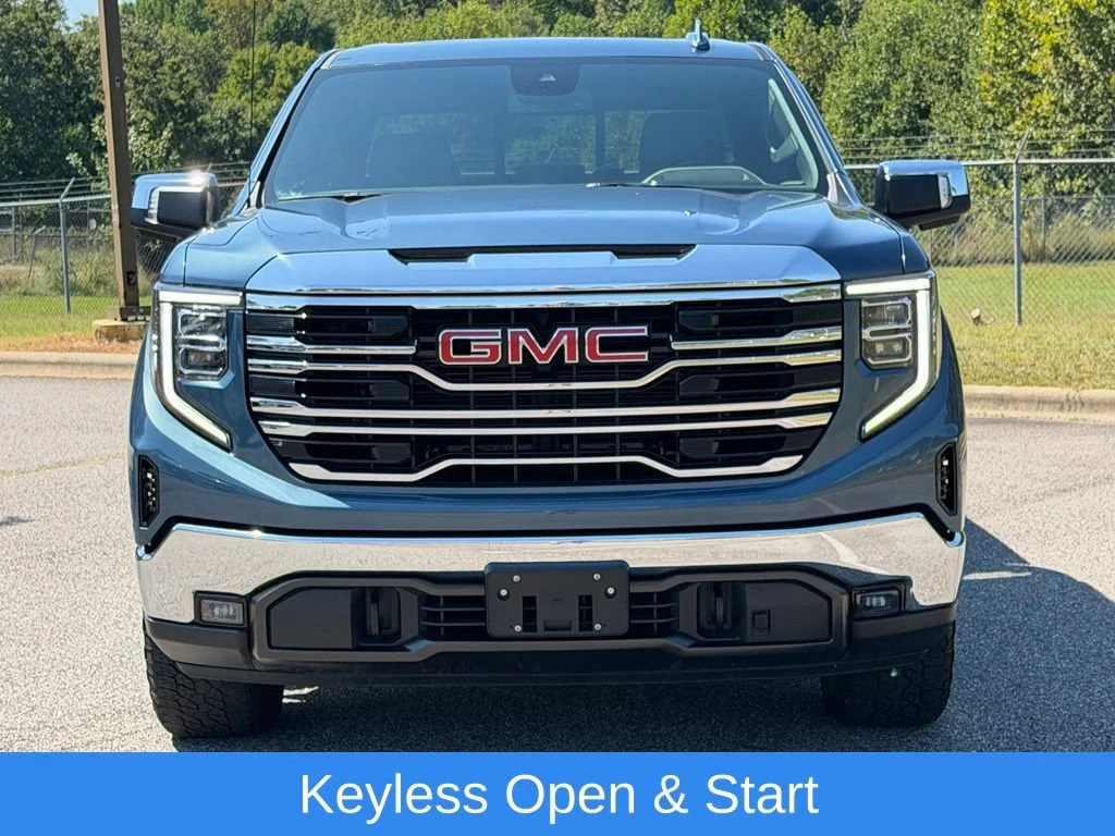 Used 2024 Downpour Metallic GMC SLT image 42