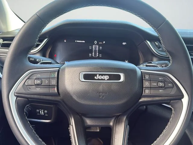 Used 2023 Gray Jeep Laredo image 27