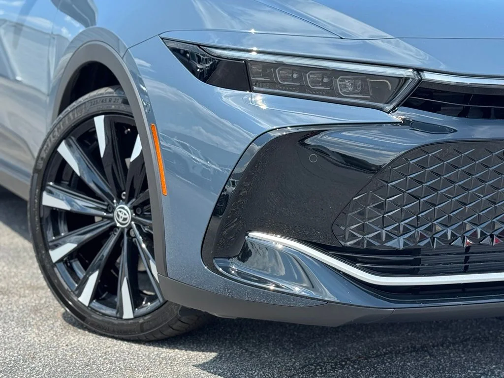 New 2026 Storm Cloud  Toyota Platinum image 3