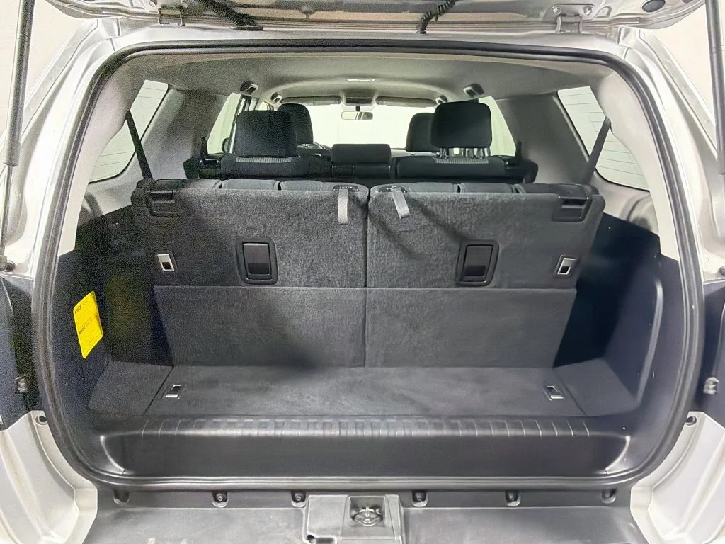 Certified Used 2019 Silver Toyota SR5 image 22