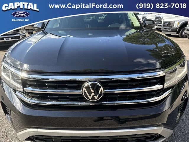 Used 2023  Volkswagen 3.6L V6 SE w/Technology image 10