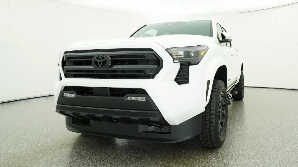 New 2026 Ice Cap Toyota SR5 image 5