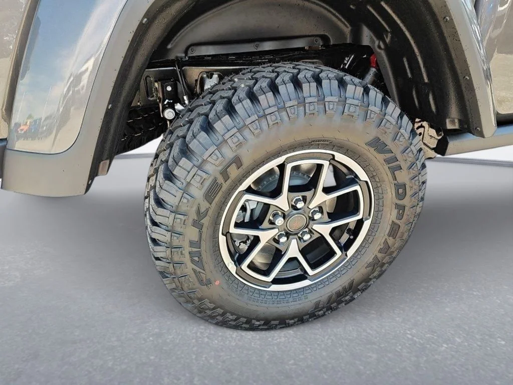 New 2026 Granite Crystal Metallic Clear-Coat Exterior Paint Jeep Rubicon X image 11