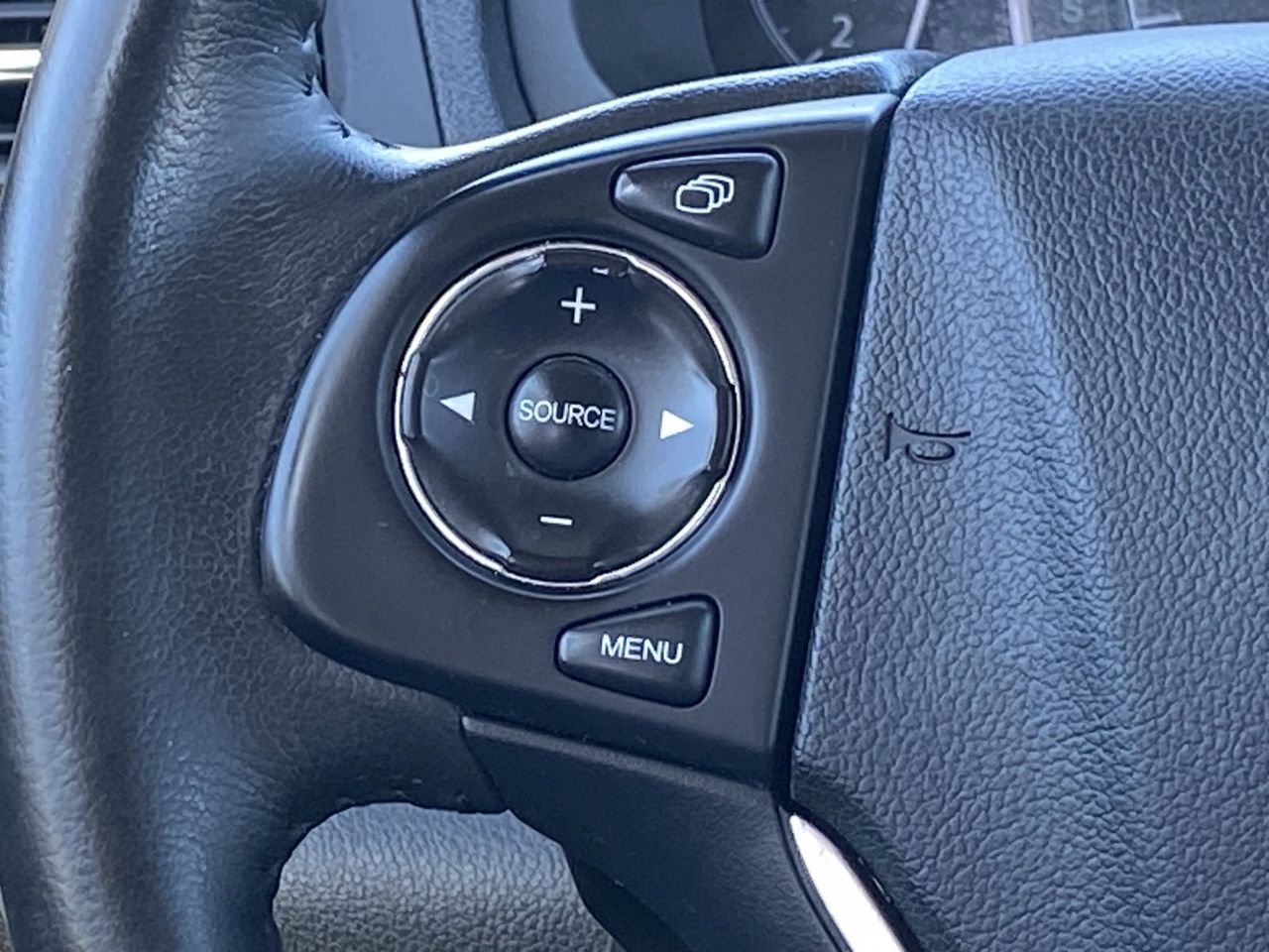 Used 2016 Gray Honda EX-L image 24