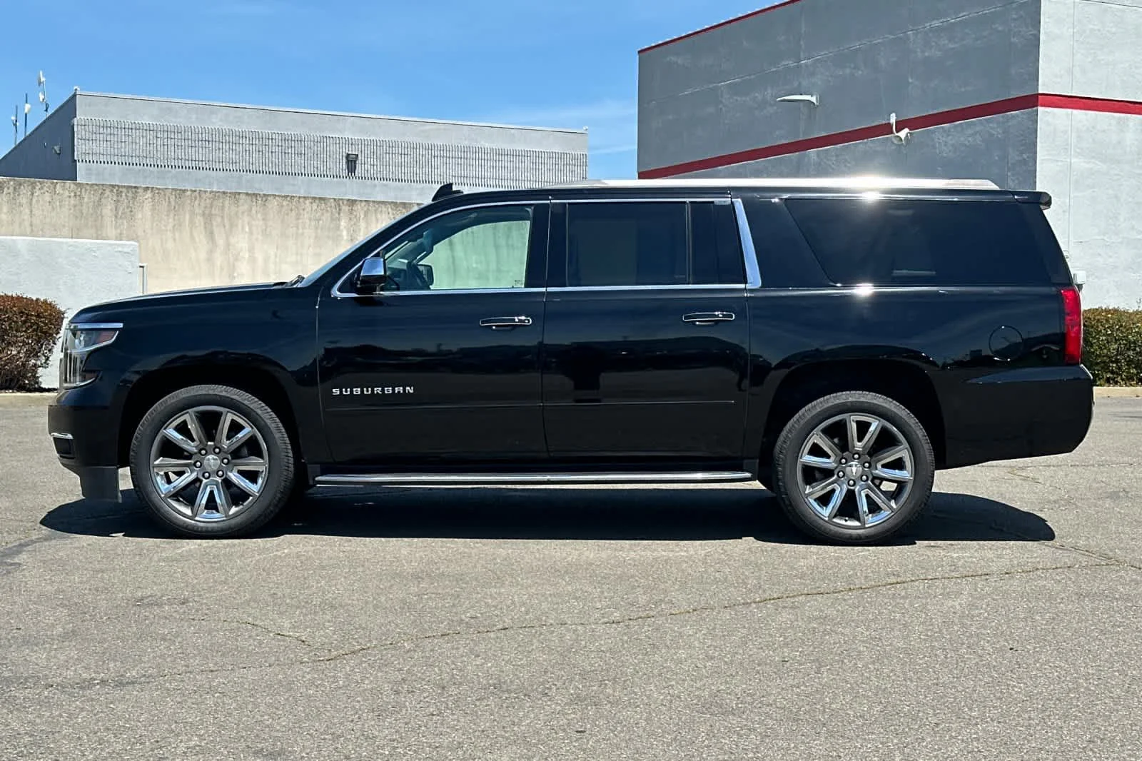 2019 Chevrolet Suburban Premier - Photo 9