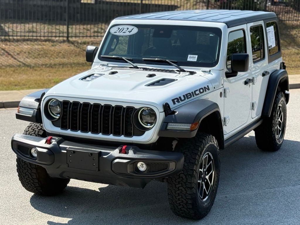 Used 2024 White Jeep Rubicon image 9