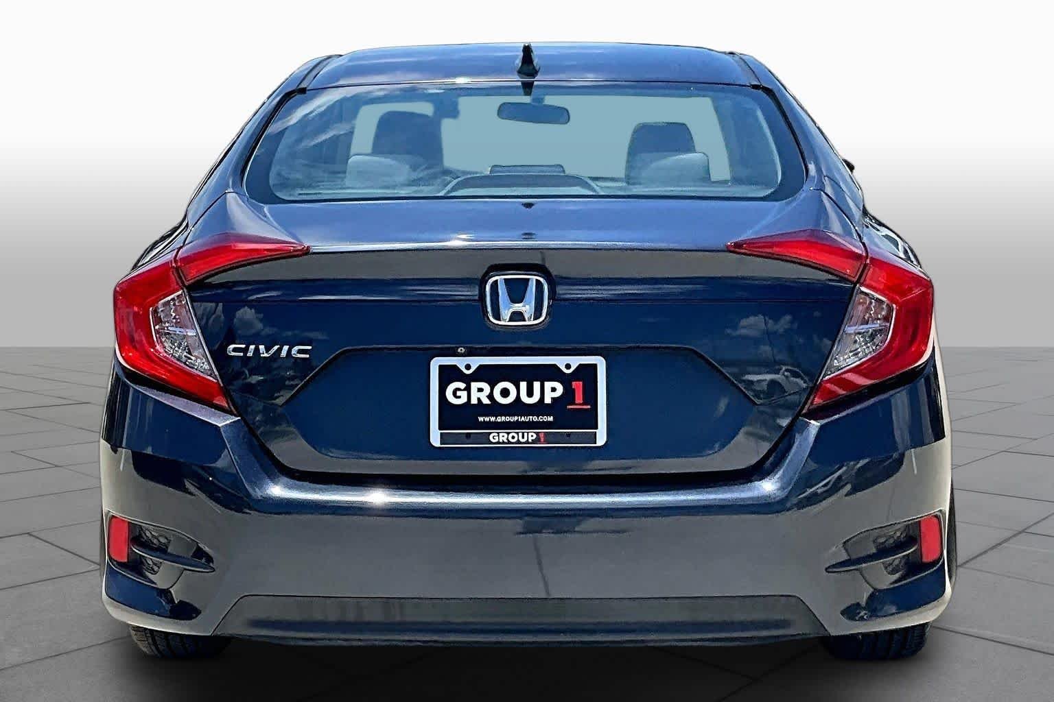 Used 2018 Modern Steel Metallic Honda EX image 5