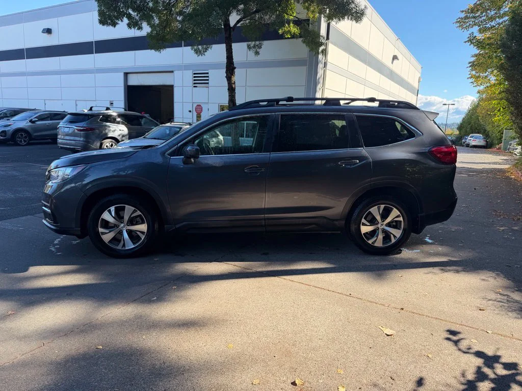 Used 2019 Magnetite Gray Metallic Subaru Premium image 7