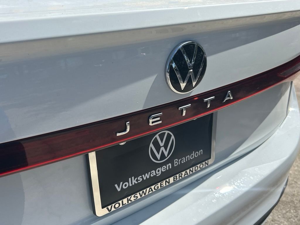 Certified Used 2025 White Volkswagen 1.5T Sport image 30