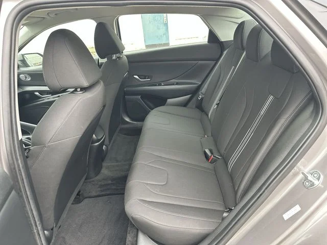 Used 2021 Silver Hyundai SEL image 24
